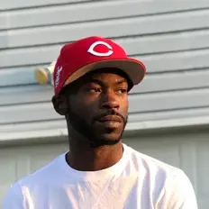 Écoutez Dv_nchi, regardez des vidéoclips, lisez la biographie, consultez les dates de tournée et plus encore !