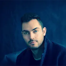 Ouve PIERS, vê vídeos de música, lê a biografia, vê as datas da digressão e muito mais!