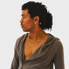 Posłuchaj wykonawcy Lee the Myth, obejrzyj teledyski, przeczytaj biografię, zobacz daty tras koncertowych i nie tylko!