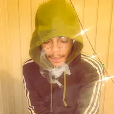 Youngestt OG dinle, müzik videolarını izle, biyografisini oku, tur tarihlerini ve daha fazlasını gör!