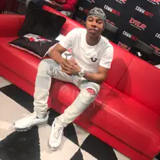 TMM Ca$h Mani सुनें, म्यूज़िक वीडियो देखें, बायो पढ़ें, दौरे की तारीखें और बहुत कुछ देखें!