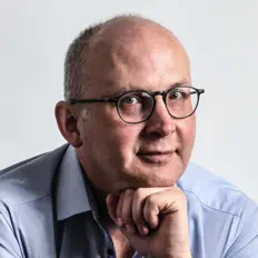 Yves Vercruysse सुनें, म्यूज़िक वीडियो देखें, बायो पढ़ें, दौरे की तारीखें और बहुत कुछ देखें!