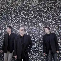 undefined을(를) 듣고, 뮤직 비디오를 보고, 약력을 읽고, 투어 일정 등을 확인하세요!