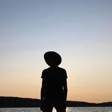 Ascolta bing, guarda video musicali, leggi la biografia, vedi le date del tour & altro!