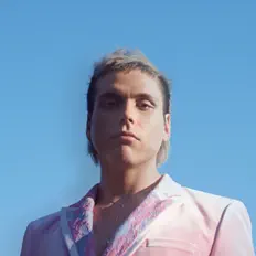 Posłuchaj wykonawcy Tito Rey, obejrzyj teledyski, przeczytaj biografię, zobacz daty tras koncertowych i nie tylko!