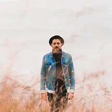 Ouça Moises Torres, assista a videoclipes, leia a biografia, veja as datas das turnês e mais!