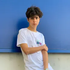 Luister naar Poe Music, bekijk muziekvideo's, lees de bio, bekijk de tourdata, en meer!