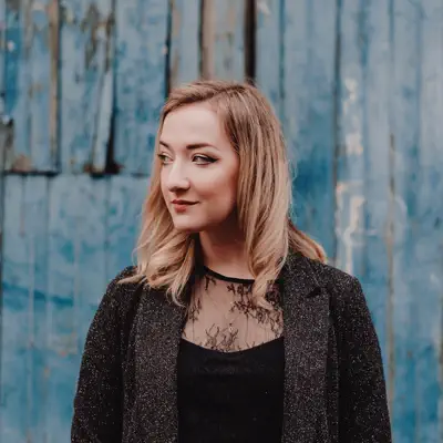 Listen to Iona Fyfe, watch music videos, read bio, see tour dates & more!