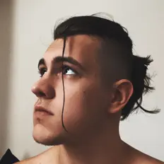 收听 Tall $tax、观看音乐视频、阅读小传、查看巡演日期等 ！