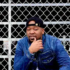 Escucha a T-DUBB, mira videos musicales, lee su biografía, consulta las fechas de las gira y más.