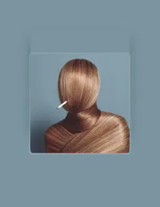 聆聽 PXTHOS9、觀看音樂影片、閱讀小傳、查看巡演日期等！