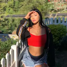 收听 Novacat、观看音乐视频、阅读小传、查看巡演日期等 ！