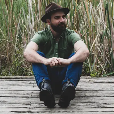 Listen to Stephen Grady, watch music videos, read bio, see tour dates & more!