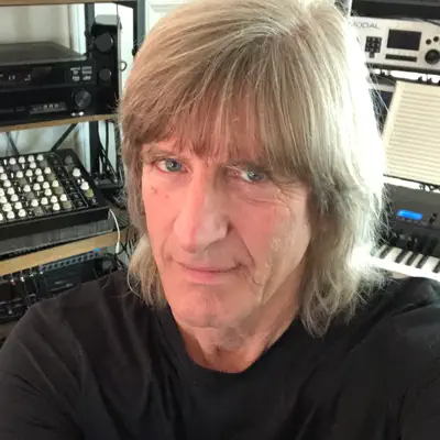 Listen to Forrest Smithson, watch music videos, read bio, see tour dates & more!