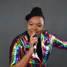 Écoutez Treisha Williams, regardez des vidéoclips, lisez la biographie, consultez les dates de tournée et plus encore !