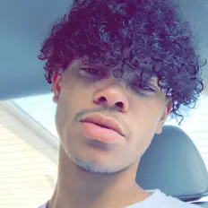 收听 Hinez、观看音乐视频、阅读小传、查看巡演日期等 ！