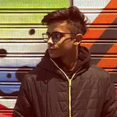 Ascolta Roskcey, guarda video musicali, leggi la biografia, vedi le date del tour & altro!