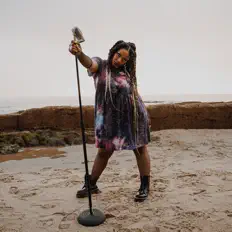 Ouça Adriana Washington, assista a videoclipes, leia a biografia, veja as datas das turnês e mais!