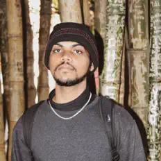 聆聽 Akhil Budhal、觀看音樂影片、閱讀小傳、查看巡演日期等！