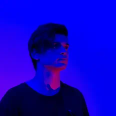 Ouve Pxrtmvn, vê vídeos de música, lê a biografia, vê as datas da digressão e muito mais!