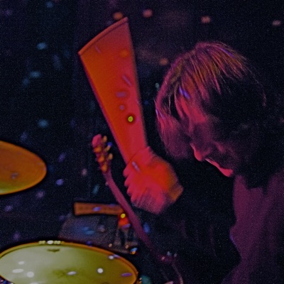 Listen to Xu Xu Fang, watch music videos, read bio, see tour dates & more!