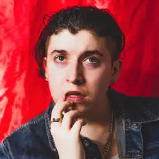 Crusoe dinle, müzik videolarını izle, biyografisini oku, tur tarihlerini ve daha fazlasını gör!