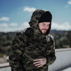 收听 Nick Harrison、观看音乐视频、阅读小传、查看巡演日期等 ！