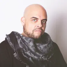 OG Louie the Xiiiを聴いたり、ミュージックビデオを鑑賞したり、経歴やツアー日程などを確認したりしましょう！