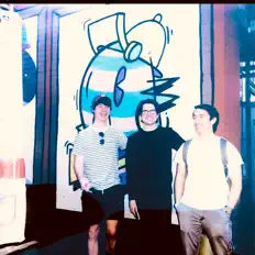 Écoutez Checkered Homes, regardez des vidéoclips, lisez la biographie, consultez les dates de tournée et plus encore !