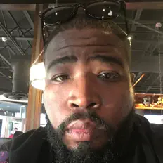 Ακούστε περιεχόμενο από DC Hollywood, παρακολουθήστε μουσικά βίντεο, διαβάστε το βιογραφικό, δείτε ημερομηνίες περιοδείας, και πολλά ακόμη!