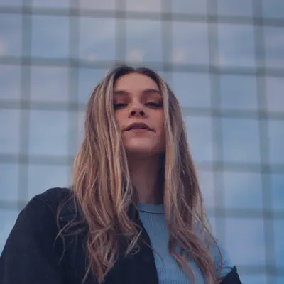 Listen to Talia Sargent, watch music videos, read bio, see tour dates & more!