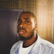 Escucha a Alex Parker, mira vídeos musicales, lee la biografía, consulta fechas de giras y mucho más.