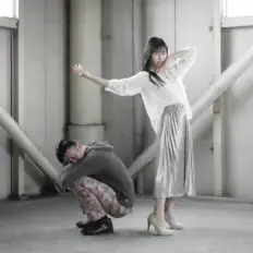 Escucha a Universo, mira videos musicales, lee su biografía, consulta las fechas de las gira y más.