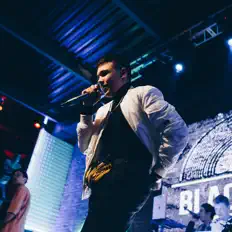 Opti Kanue을(를) 듣고, 뮤직 비디오를 보고, 약력을 읽고, 투어 일정 등을 확인하세요!