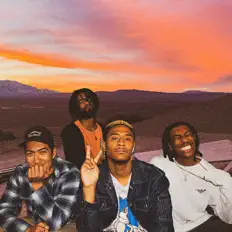 Dotwav Mediaを聴いたり、ミュージックビデオを鑑賞したり、経歴やツアー日程などを確認したりしましょう！