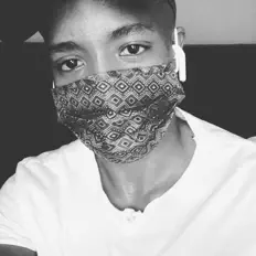 Tee40 dinle, müzik videolarını izle, biyografisini oku, tur tarihlerini ve daha fazlasını gör!