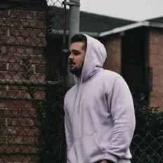 Bad Colorを聴いたり、ミュージックビデオを鑑賞したり、経歴やツアー日程などを確認したりしましょう！