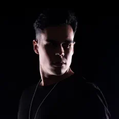收听 Alvaro Am、观看音乐视频、阅读小传、查看巡演日期等 ！