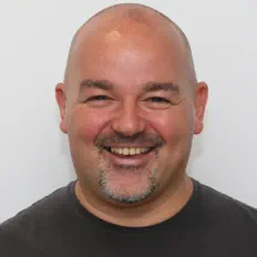 Hör dir Le Blanc an, schau dir Musikvideos an, lies die Biografie, finde Tourdaten und mehr!