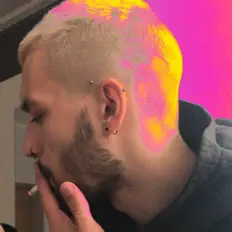 Dengarkan Pol, tonton video musik, baca bio, lihat tanggal tur & lainnya!