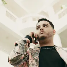 Ακούστε περιεχόμενο από Ian Emmanuel, παρακολουθήστε μουσικά βίντεο, διαβάστε το βιογραφικό, δείτε ημερομηνίες περιοδείας, και πολλά ακόμη!