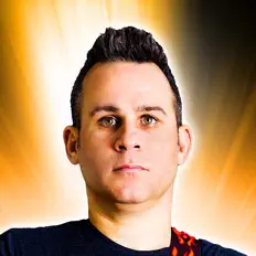 聆聽 Gregg Maddalo、觀看音樂影片、閱讀小傳、查看巡演日期等！
