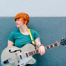 Poslechněte si interpreta Dia Z, sledujte hudební videa, přečtěte si životopis, podívejte se na data turné a další informace.