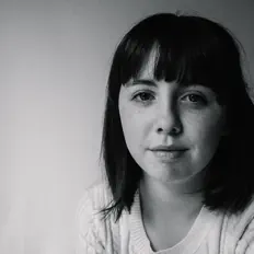 Xani Hall dinle, müzik videolarını izle, biyografisini oku, tur tarihlerini ve daha fazlasını gör!