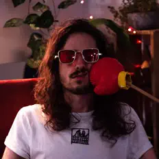 Escucha a Henny Lane, mira videos musicales, lee su biografía, consulta las fechas de las gira y más.