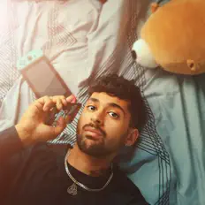 Luister naar Sakhari, bekijk muziekvideo's, lees de bio, bekijk de tourdata, en meer!