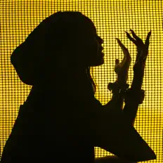 Ascolta Racquel Jones, guarda video musicali, leggi la biografia, vedi le date del tour & altro!