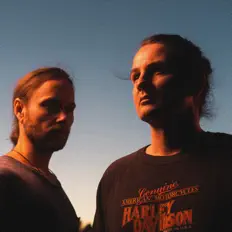 Hör dir Jonah an, schau dir Musikvideos an, lies die Biografie, finde Tourdaten und mehr!