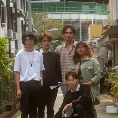 收听 Venus Landing、观看音乐视频、阅读小传、查看巡演日期等 ！