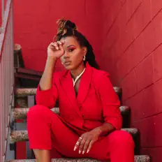 Ascolta MORIAH, guarda video musicali, leggi la biografia, vedi le date del tour & altro!